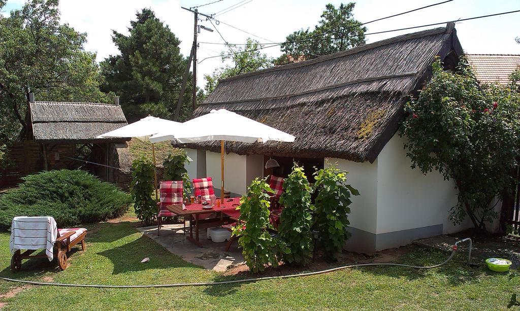Country House Balaton 保洛兹瑙克 外观 照片