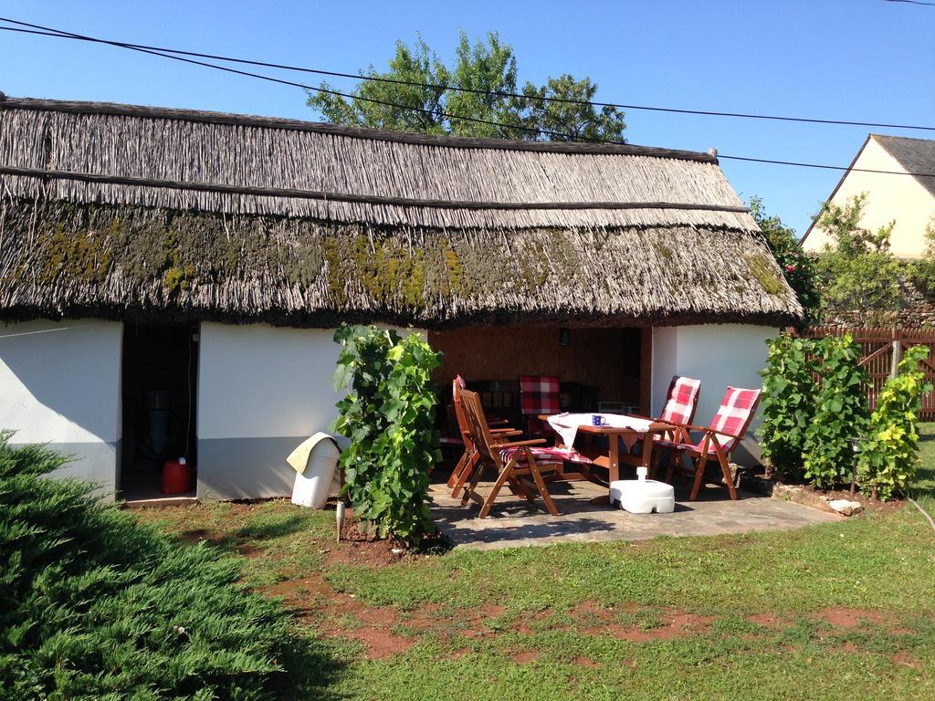 Country House Balaton 保洛兹瑙克 外观 照片